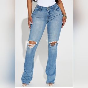 Fashion Nova Ripped Bootcut Jeans, size 5, NWT
